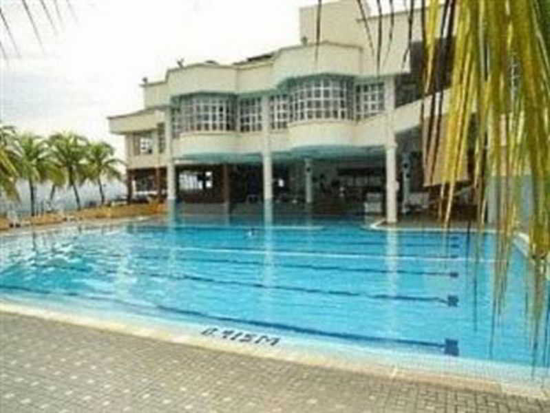 Rhr Hotel Kajang Exteriör bild